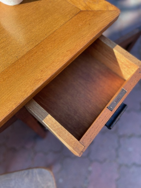 Zgrabne dębowe biurko vintage