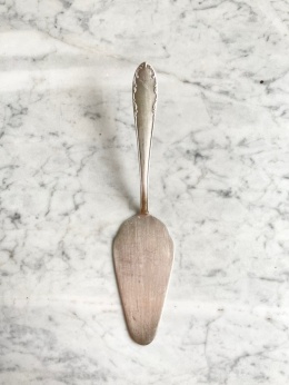 Posrebrzana łopatka do ciasta